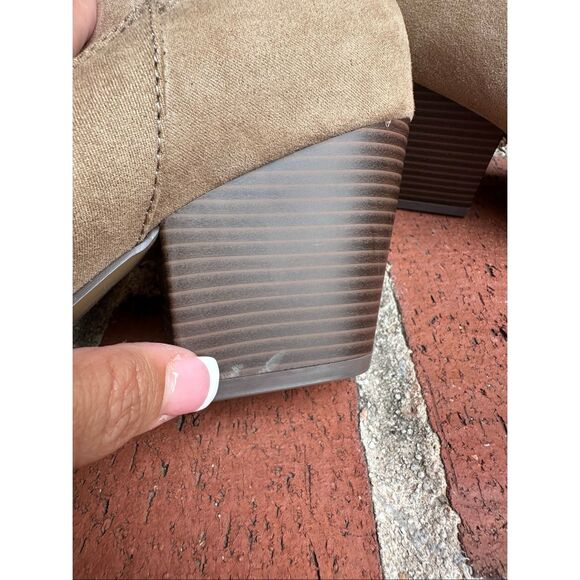 Ann Taylor Loft $140 suede heeled Western Boots in mushroom women's 8.5 NEW - Picture 11 of 11